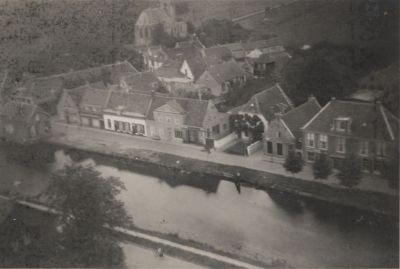 Voorstraat
Uit de kerktoren genomen, Bakker van Hal Voorstraat
Trefwoorden: Zie Werinon nr. 76
