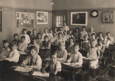 Klas-van-Jozefschool
Een van de vele klassen die juffrouw Wiegmans geregeerd heeft Zie tekst jpg voor de namenlijst
