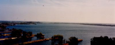 Legakker-achter-Dammerweg
Panorama vanuit de R.K.Kerk naar het noord-oosten.
Legakker achter Dammerweg, spiegelplas.
