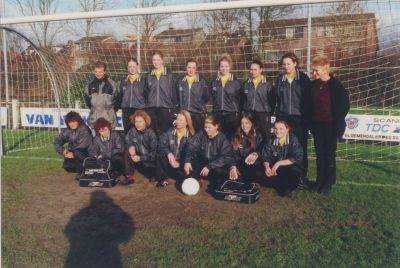 Damesvoetbalteam
Het laatste damesvoetbalteam speelde tot en met 2006.
Trefwoorden: Voetbal