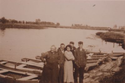 Fam-Jan-Hagen-Hinderdam
Fam. Jan Hagen Hinderdam. Tevens botenverhuur
