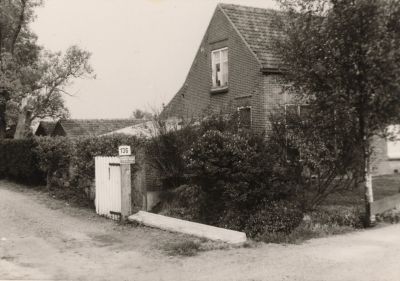 Woning-hoek-Middenweg-Sniplaan
Woning hoek Middenweg Sniplaan, Later het huis van Herman Verheul.
Trefwoorden: Horstermeer, Sniplaan