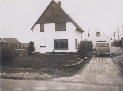 Woonhuis-Joop-van-Hemert
Woonhuis van Joop van Hemert, Middenweg 42

