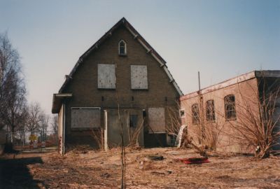 Achterzijde-woonhuis
Achterzijde van het woonhuis behorende bij Garage Den Berg. Eigenaar H. Galesloot.
Nu (2019) gesloopt.
