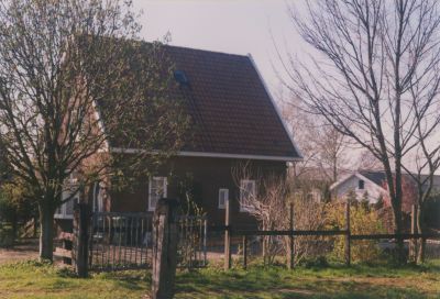 Woonhuis-van-de-fam-v-d-Gun
Woonhuis van de fam v d Gun voor de verbouwing. Eerder bewoont door Dirk Marsman.
