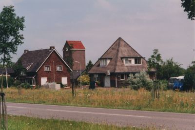 Gezicht-op-de-toren-van-Wasserij
Gezicht op de toren van Wasserij Jan Snel
Trefwoorden: Wasserij Toren