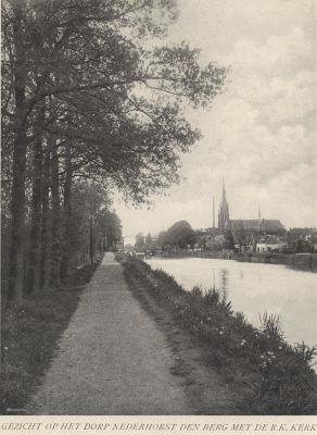 Reevaart
Zicht vanaf de Slotlaan op het dorp met brug en R-K-kerk
Trefwoorden: Dorpszicht