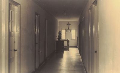 Bovengang-in-het-Zusterhuis
Bovengang in het zusterhuis aan de Dammerweg 8.

