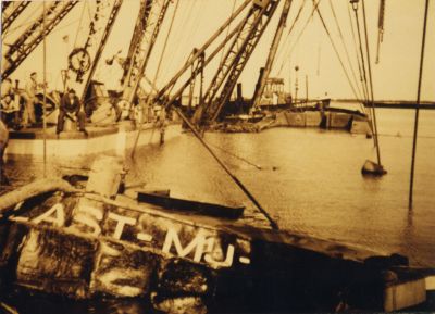 Berging-gezonken-zandbak
b Het lichten van een gezonken zandbak
Trefwoorden: Spiegelpolder Zandwinning Berging Ballast Nedam