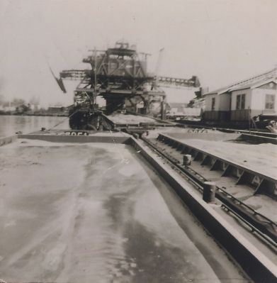 Zandzuiger
Zandzuiger met zandbakken in de Spiegelplas bij Ballast Nedam
