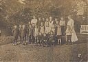 Bestandsnaam=A99999_(KSTL1)_@19160000F_@Duitse-kinderen-in-kasteeltuin_@Slotlaan_@_(07-14-29-592_Mw-G-de-Keulenaar).jpg
Bestandsgrootte=983KiB
Afmetingen = 2374x1685
Datum toegevoegd = 14 apr 2021 A99999_(KSTL1)_@19160000F_@Duitse-kinderen-in-kasteeltuin_@Slotlaan_@_(07-14-29-592_Mw-G-de-Keulenaar).jpg