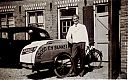Bestandsnaam=A99999_(MDST1)_@19500000F_@Bakker-Arie-Roukens-met-zijn-bakfiets_@Overmeerseweg_@_(04-06-13b-733_A-W-Roukens).jpg
Bestandsgrootte=274KiB
Afmetingen = 1957x1233
Datum toegevoegd = 16 apr 2021 A99999_(MDST1)_@19500000F_@Bakker-Arie-Roukens-met-zijn-bakfiets_@Overmeerseweg_@_(04-06-13b-733_A-W-Roukens).jpg