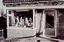 Bestandsnaam=A99999_(MDST1)_@19510000F_@Kruidenierswinkel-Arie-Snel_@Dammerweg_@_(04-06-06-725_Mw-Snel-Kostelijk).jpg
Bestandsgrootte=859KiB
Afmetingen = 3341x2213
Datum toegevoegd = 16 apr 2021 A99999_(MDST1)_@19510000F_@Kruidenierswinkel-Arie-Snel_@Dammerweg_@_(04-06-06-725_Mw-Snel-Kostelijk).jpg