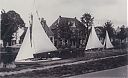 A99999_(ZCHT1)_@19590000F_@Zeilschepen-in-de-Reevaart_@Reevaart_@_(06-21-14-864_M-Lowenth-Bak).jpg